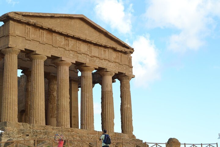 2024 Private Transportation To The Valley Of The Temples Agrigento   Caption 