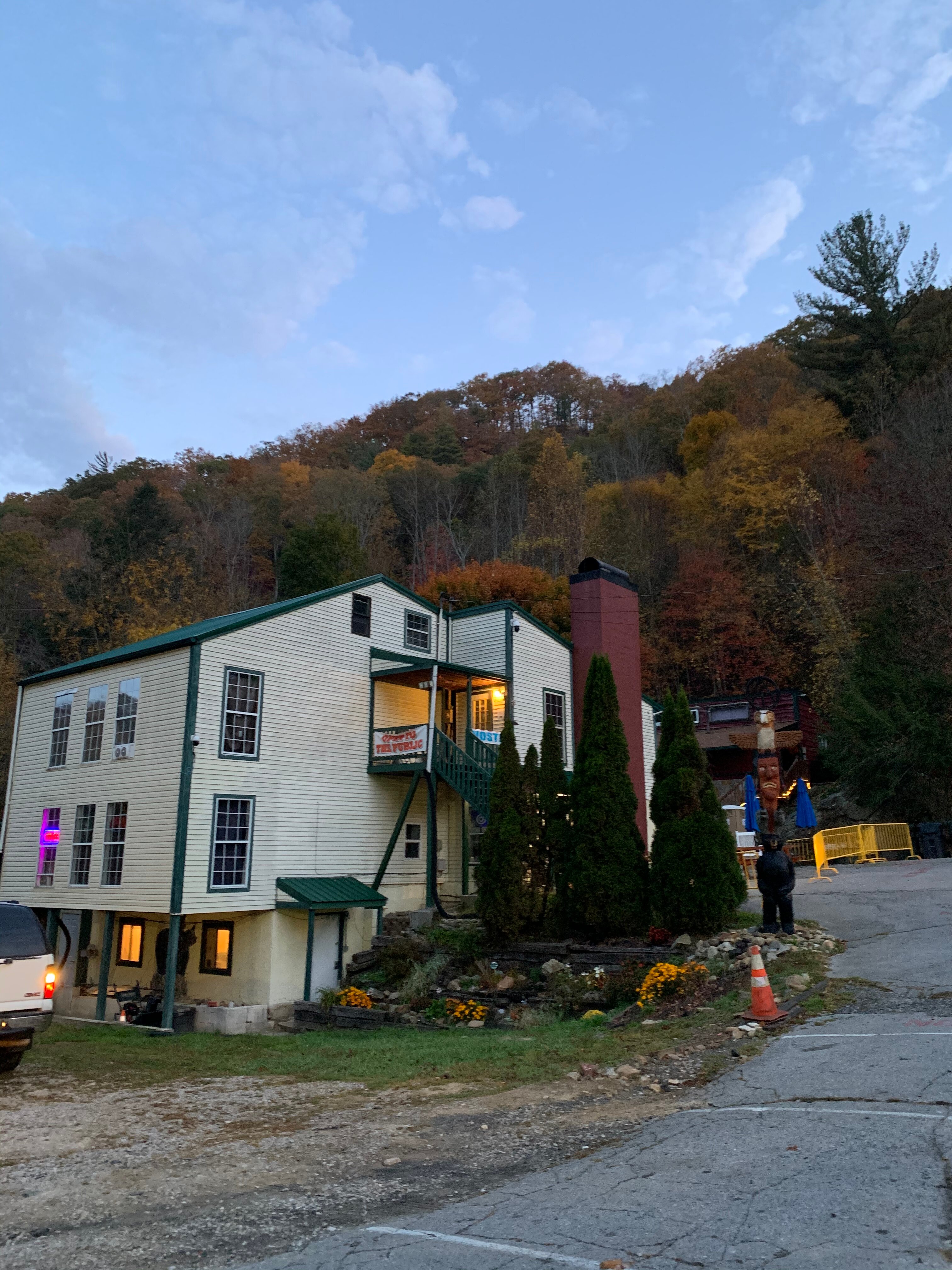 THE STATION AT 19E: Bewertungen & Fotos (Roan Mountain, TN) - Tripadvisor