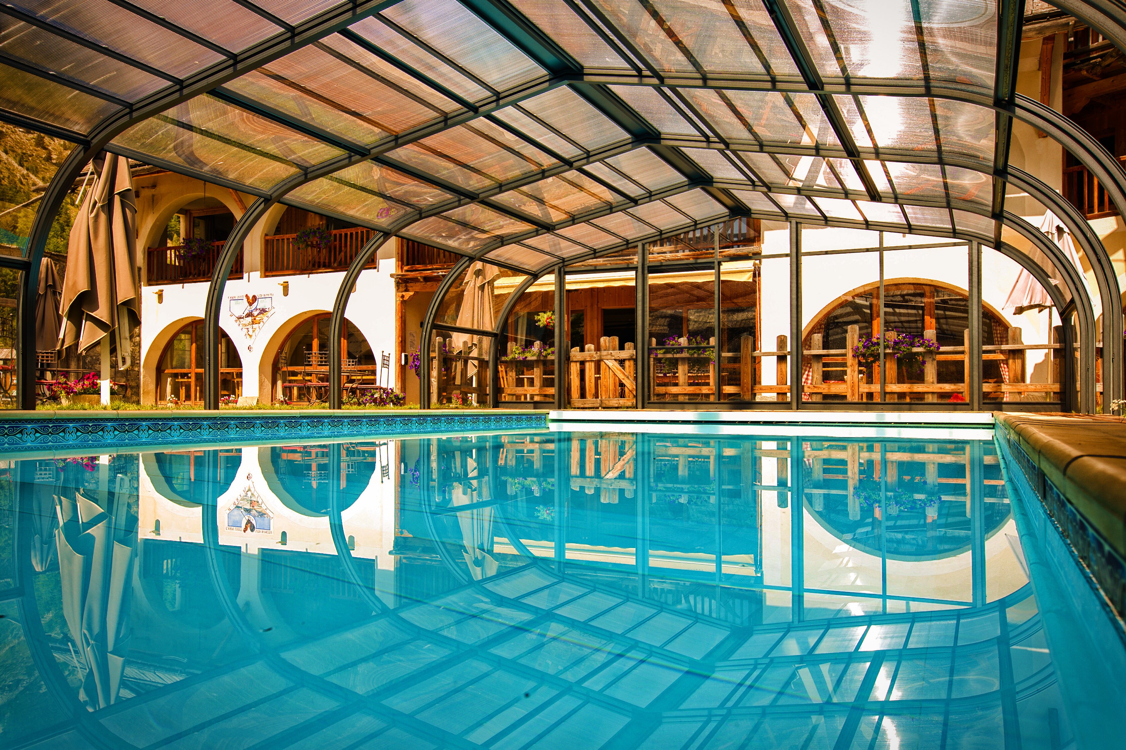 Hotel & Spa La Ferme De L'Izoard Pool: Pictures & Reviews - Tripadvisor