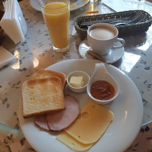 Wien Hotel, hotel in Lviv