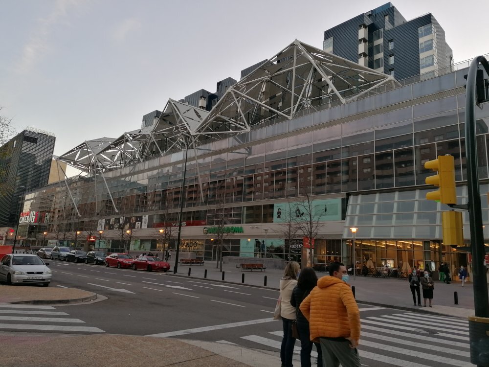 Le coq shop sportif zaragoza mall