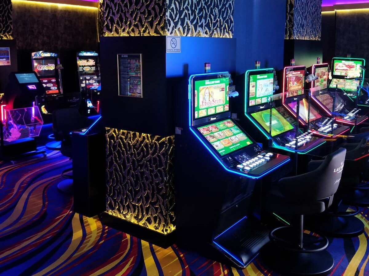 Las Vegas Games - Braşov, Брашов: лучшие советы перед посещением -  Tripadvisor