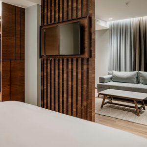 AYA HOTEL EXECUTIVE SUITE