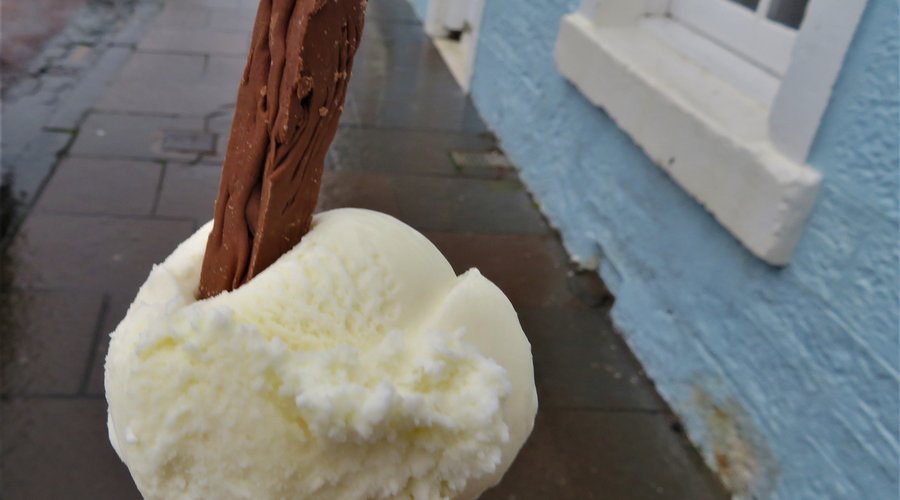 A '99' vanilla cone 
