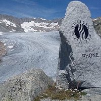 Le sentier des 4 sources (Rhin, Reuss, Ticino et Rhône) dans le massif du Gotthard