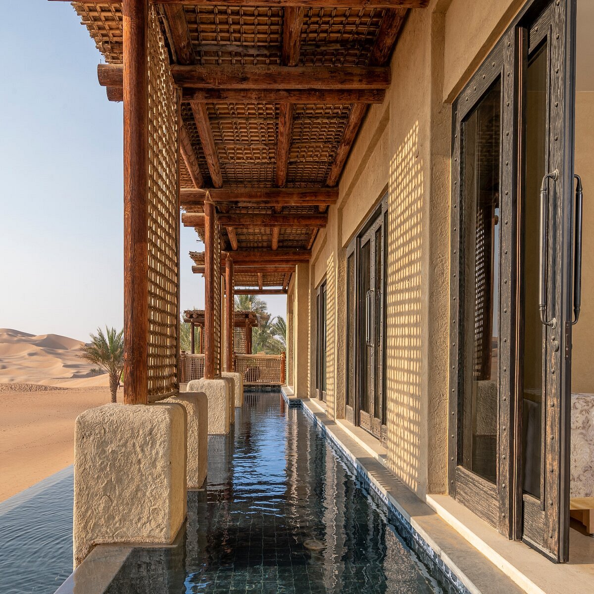 Anantara mina al arab resort. Anantara Абу Даби. Qasr al Sarab, Абу-Даби. Qasr al Sarab Desert Resort by Anantara. Anantara Qasr al Sarab.