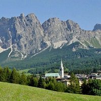 Il Pomagagnon con Cortina d'Ampezzo