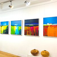 Gorgeous Anne Butler paintings were up on our ScotlandArt.com gallery walls!
Take a look on our website: https://scotlandart.com/Artist/Detail/602