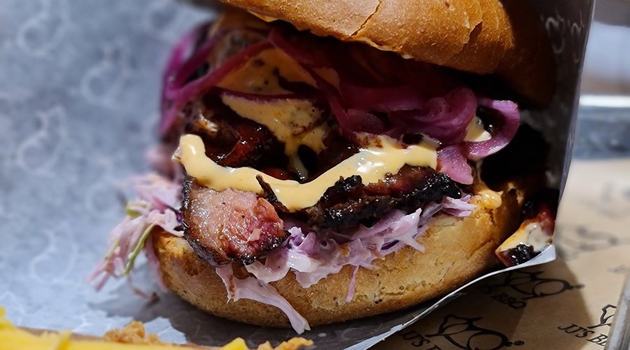 Brisket Burger with Mac&Cheese