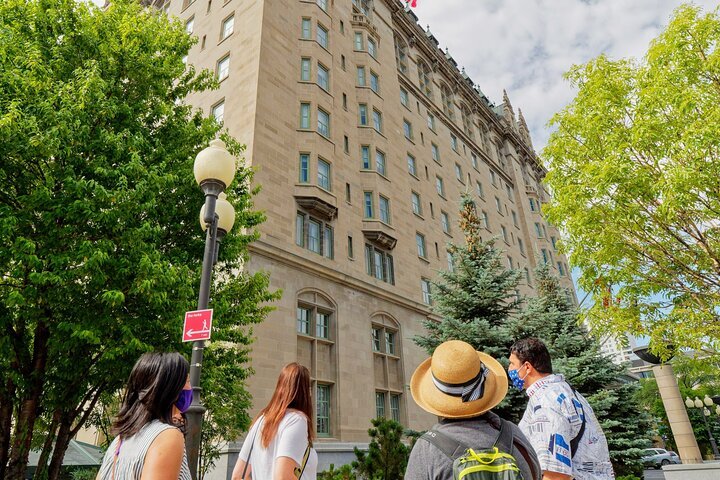 2024 Winnipeg Private Guided Walking Tour Of Winnipeg S Historic Center   Caption 