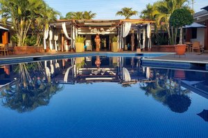 Piscina y playa