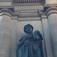 Figura femenina de Josep Llimona