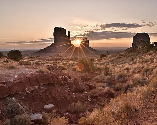 sunset tour monument valley