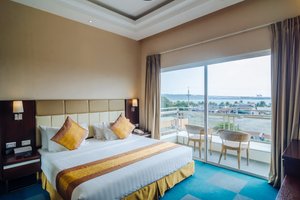 Room & Suite