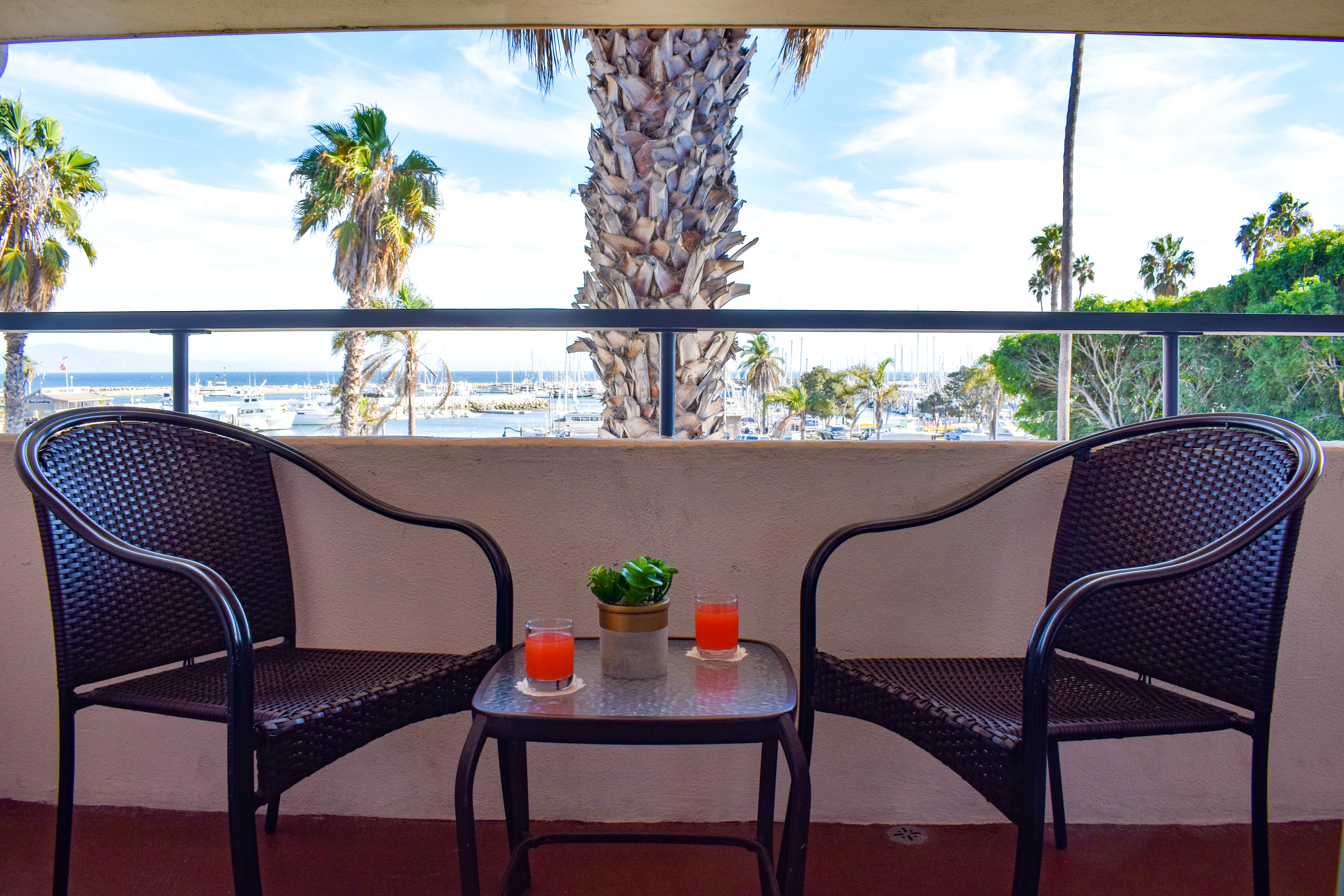 BEACHSIDE INN Updated 2024 Reviews Santa Barbara CA