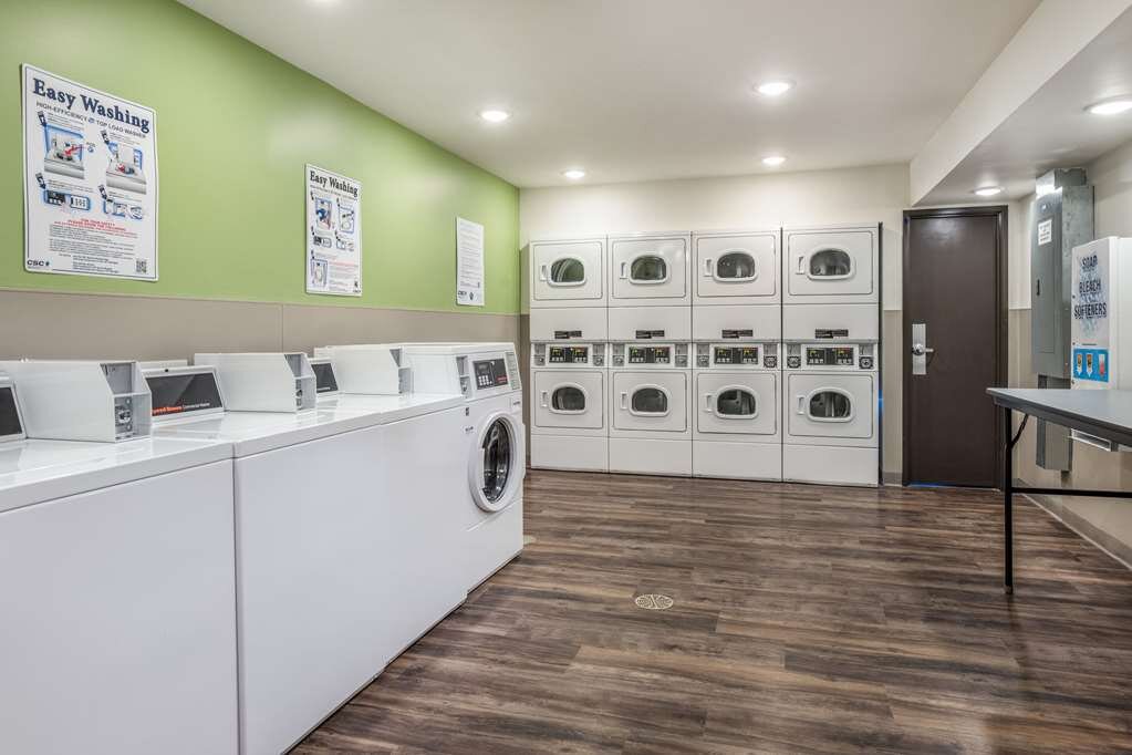 WOODSPRING SUITES GREENVILLE CITY HAYWOOD MALL Bewertungen Fotos   Guest Laundry Facilities 