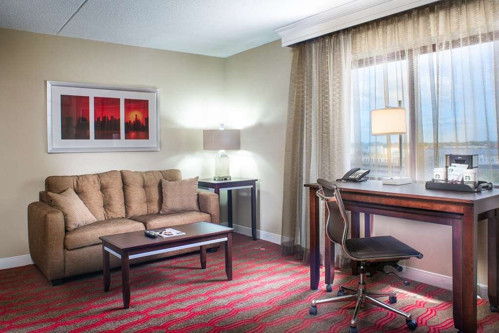 Hotel photo 40 of LaGuardia Plaza Hotel.