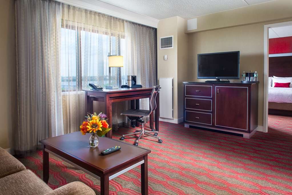 Hotel photo 5 of LaGuardia Plaza Hotel.