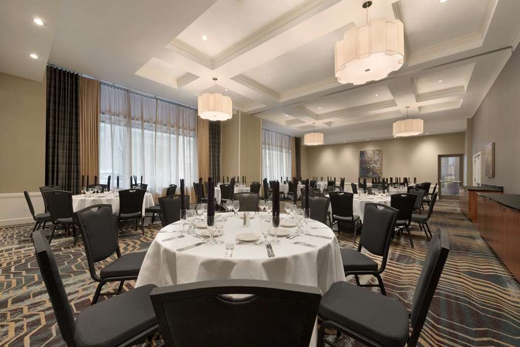 Hotel photo 35 of Hilton Garden Inn Chicago Downtown/Magnificent Mile.
