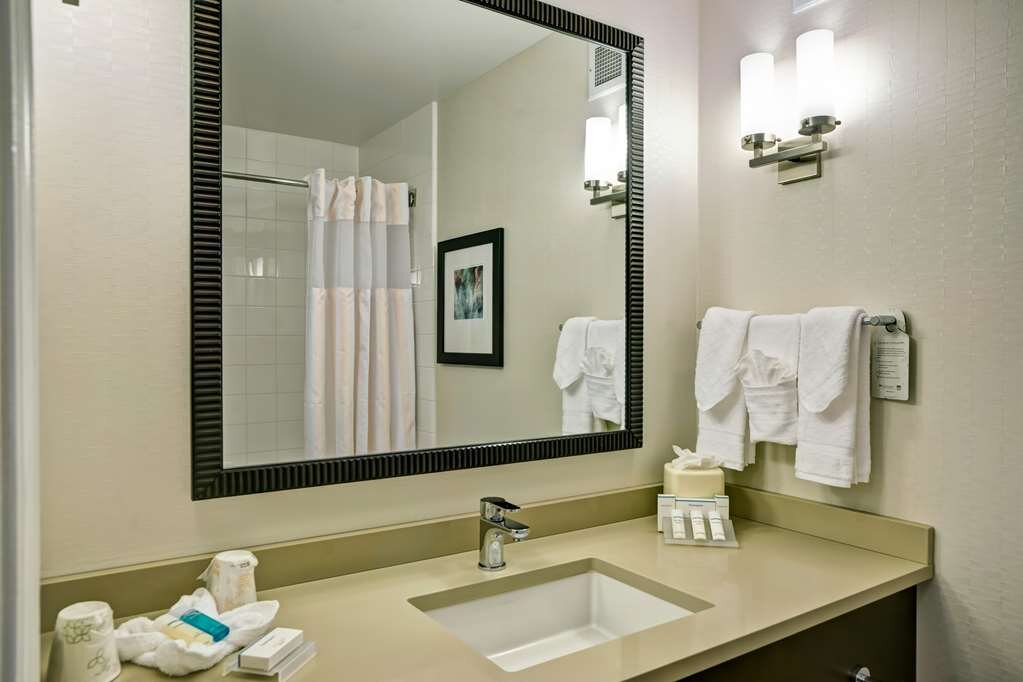Hotel photo 42 of Hilton Garden Inn Chicago Downtown/Magnificent Mile.