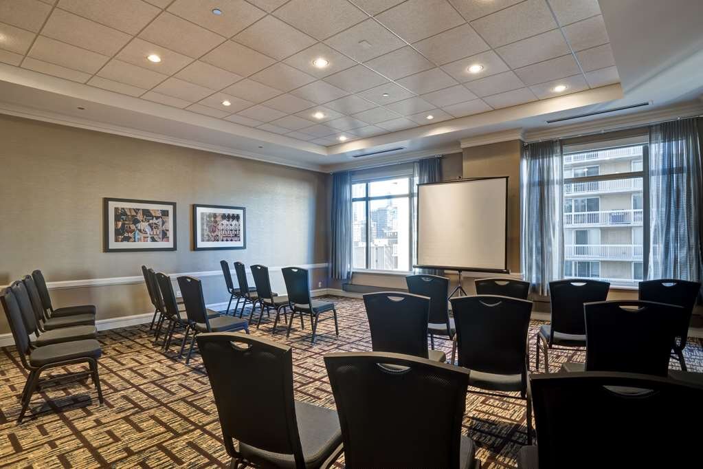 Hotel photo 45 of Hilton Garden Inn Chicago Downtown/Magnificent Mile.