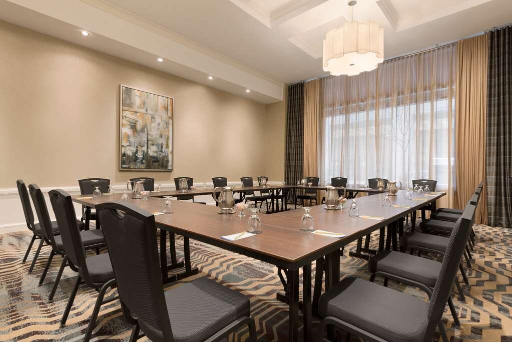 Hotel photo 32 of Hilton Garden Inn Chicago Downtown/Magnificent Mile.