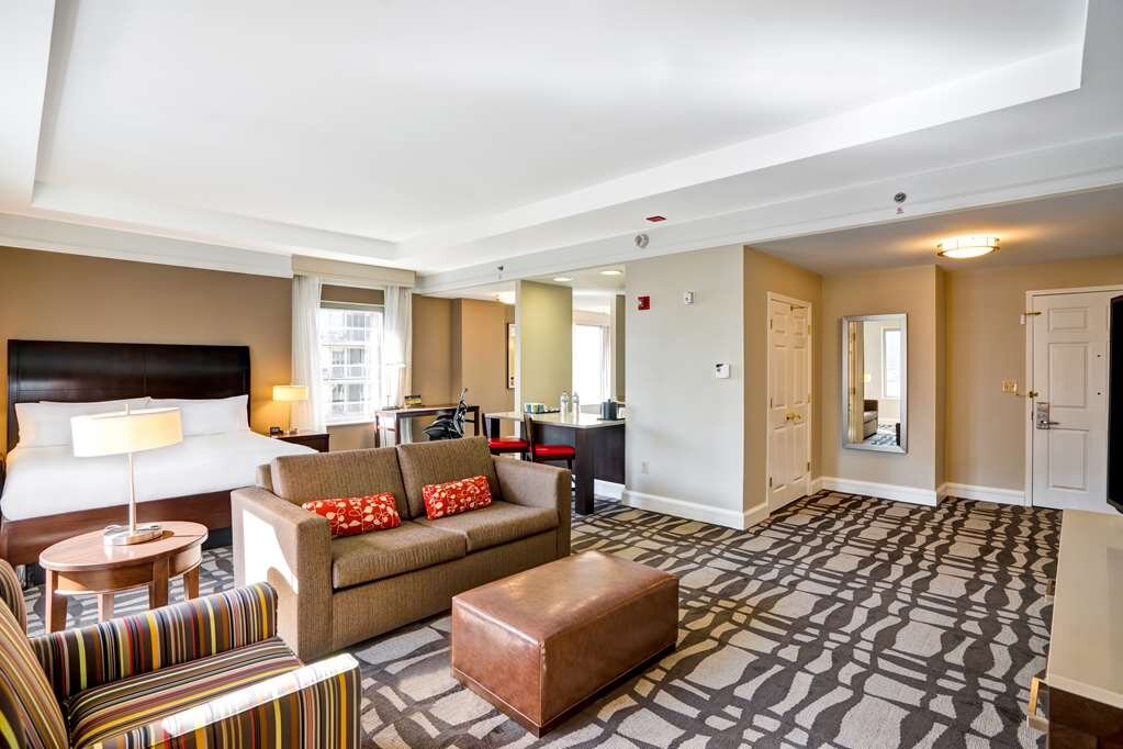 Hotel photo 2 of Hilton Garden Inn Chicago Downtown/Magnificent Mile.