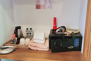 Room & Suite