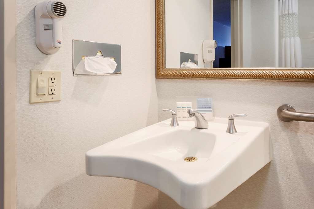 Hotel photo 2 of Hampton Inn Laredo.
