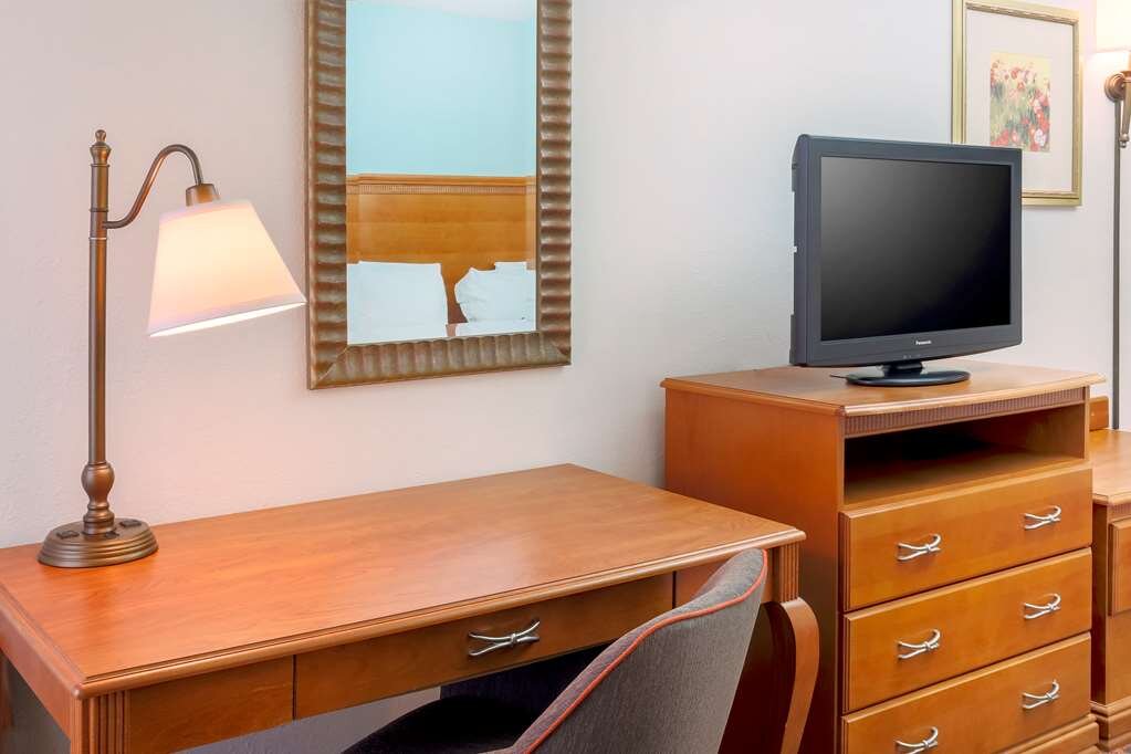 Hotel photo 12 of Hampton Inn Laredo.