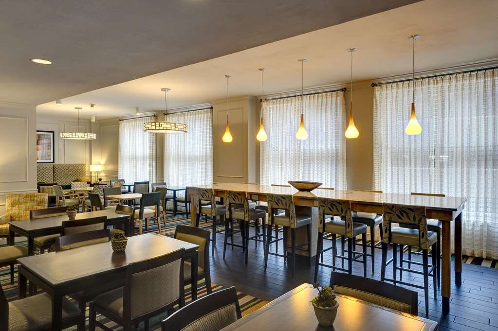 Hotel photo 10 of Hampton Inn & Suites New Orleans Downtown (French Quarter Area).