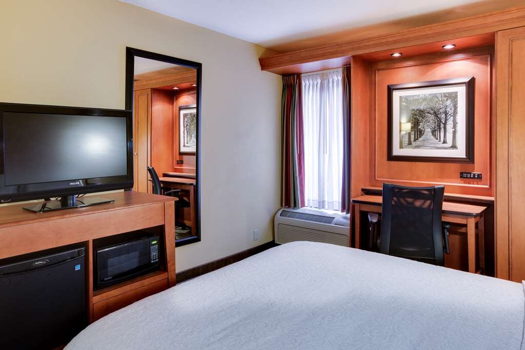 Hotel photo 26 of Hampton Inn Pittsburgh / Greentree.