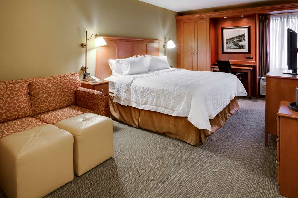 Hotel photo 48 of Hampton Inn Pittsburgh / Greentree.