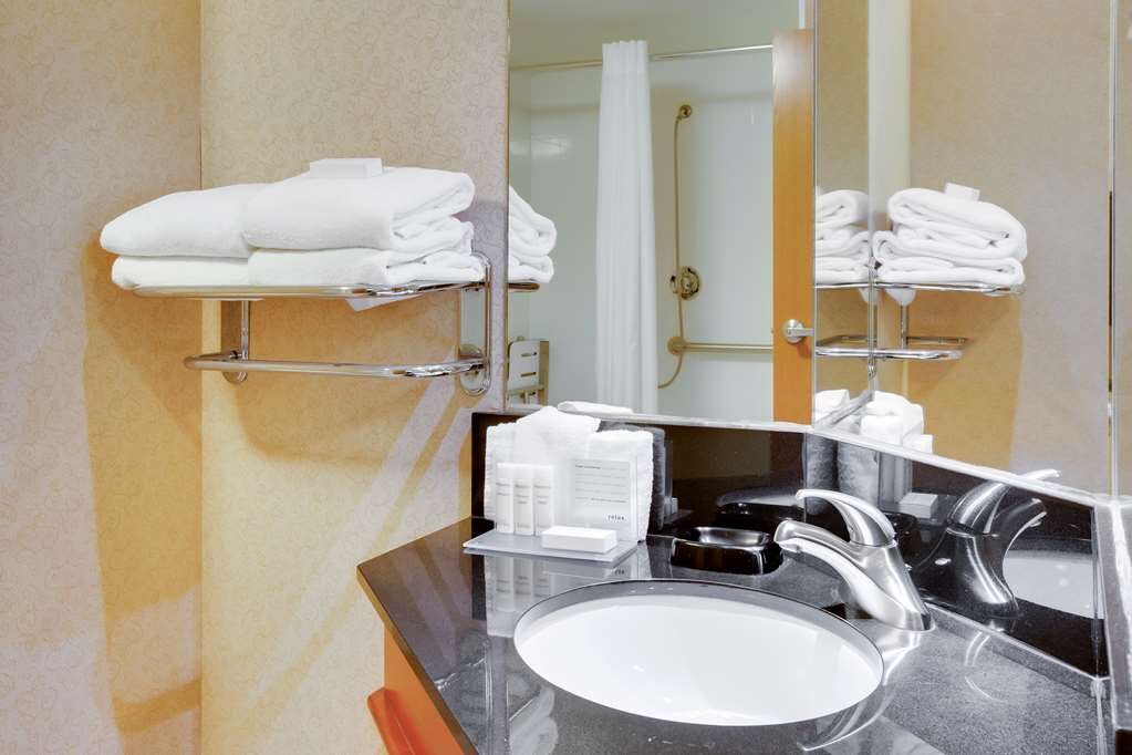 Hotel photo 3 of Hampton Inn Pittsburgh / Greentree.