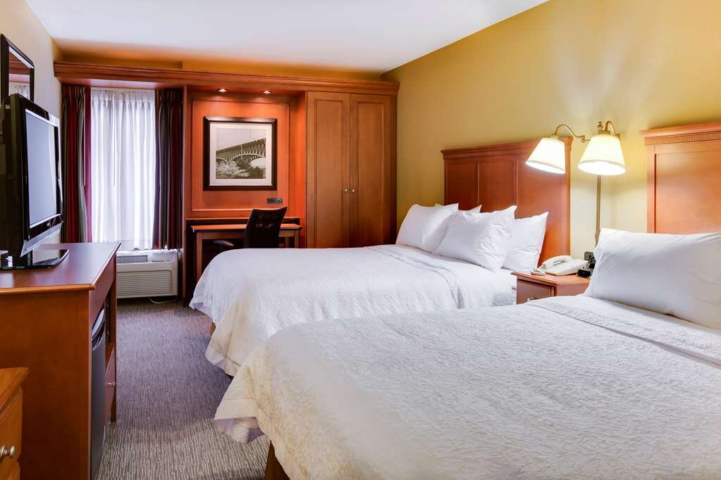 Hotel photo 60 of Hampton Inn Pittsburgh / Greentree.