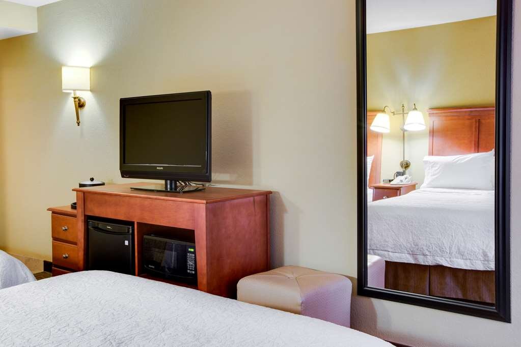 Hotel photo 46 of Hampton Inn Pittsburgh / Greentree.