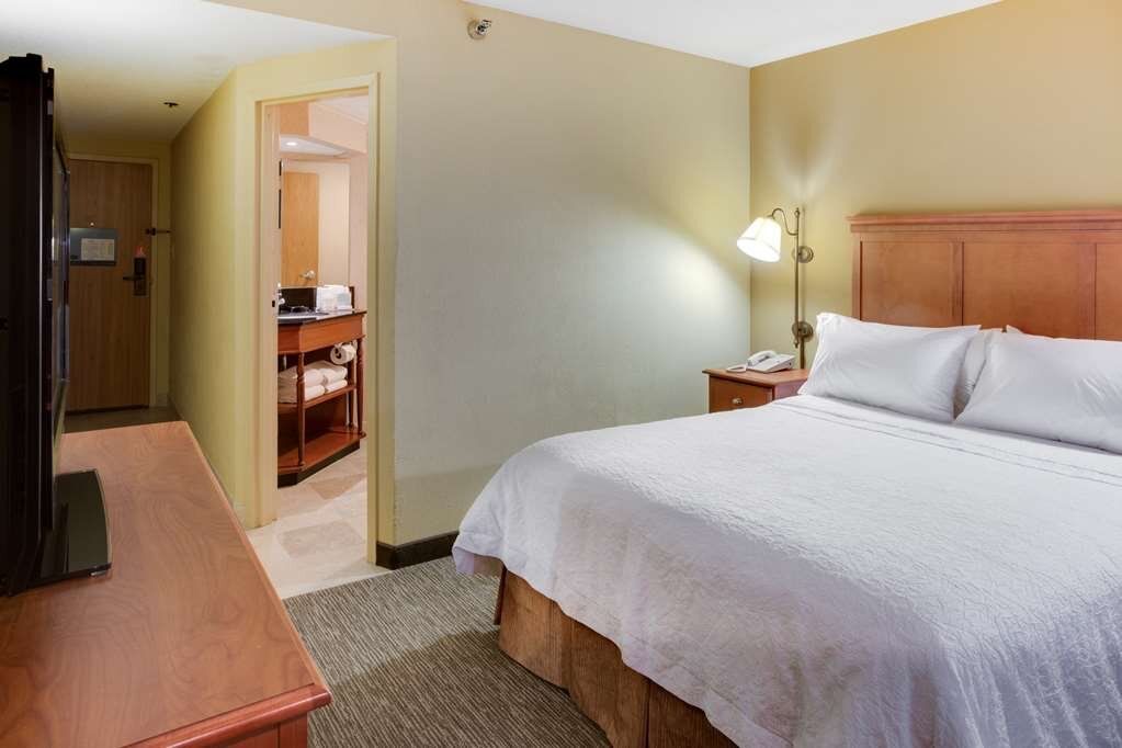 Hotel photo 22 of Hampton Inn Pittsburgh / Greentree.