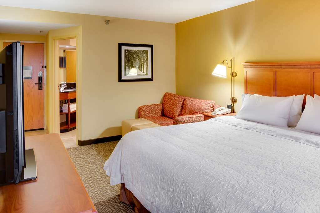 Hotel photo 59 of Hampton Inn Pittsburgh / Greentree.