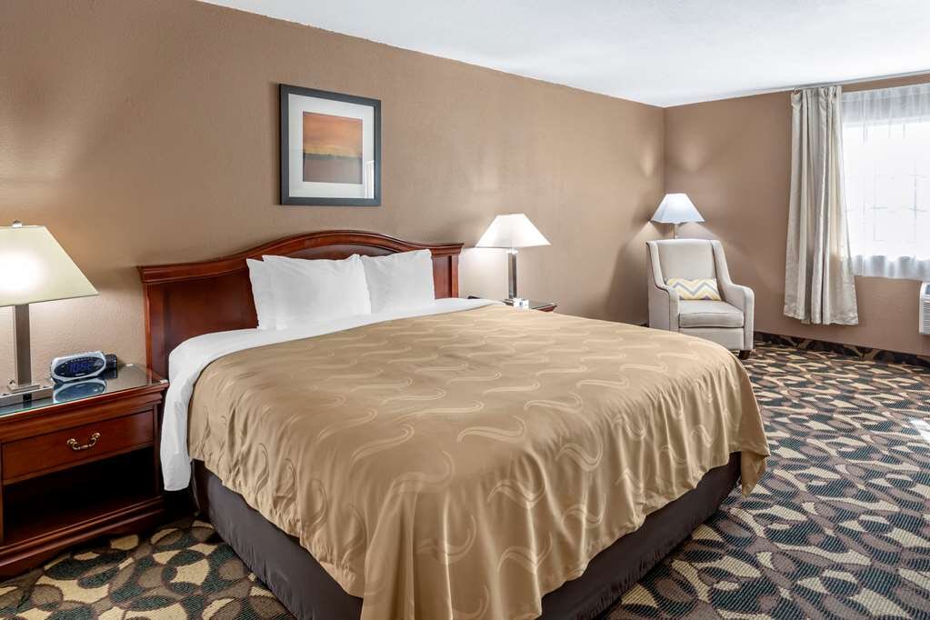Hotel photo 3 of Quality Inn Paradise Creek.