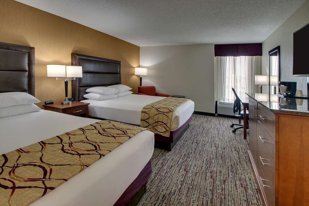 DRURY INN & SUITES EVANSVILLE EAST $96 ($̶1̶1̶7̶) - Updated 2023 Prices ...