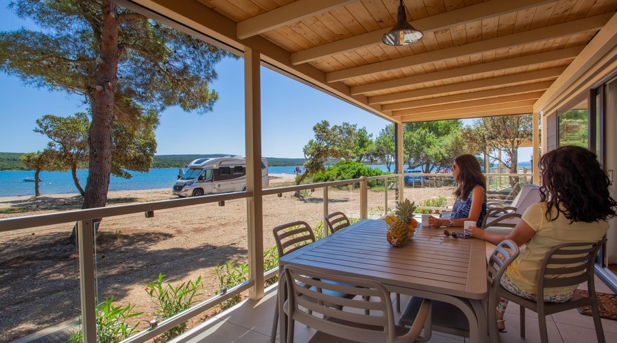 Surf beach mobile home
