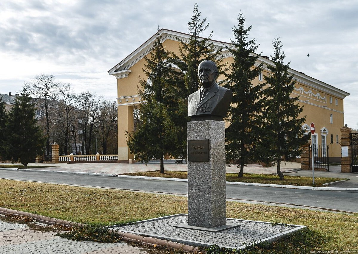 Памятник Узункоян П.Н., Новокуйбышевск: лучшие советы перед посещением -  Tripadvisor