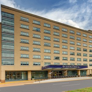 DoubleTree by Hilton St. Louis Forest Park. Located in the historic and eclectic Central West End.  
