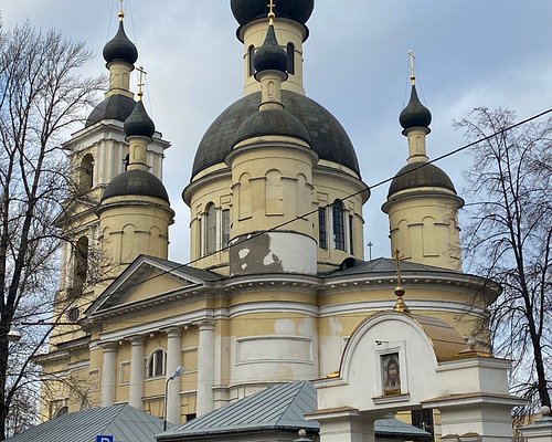 Храм введения пресвятой у салтыкова моста