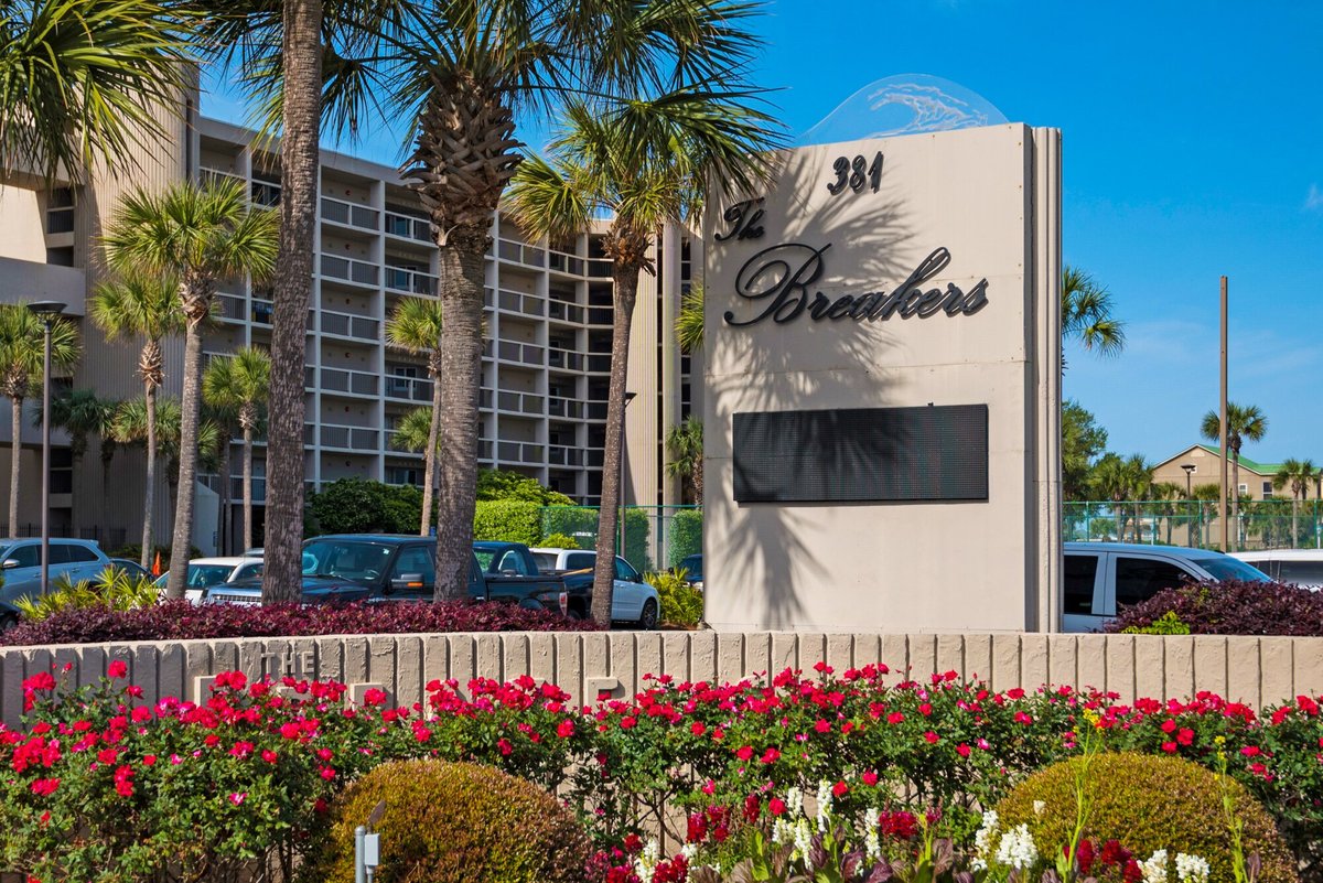 Breakers In Fort Walton Beach