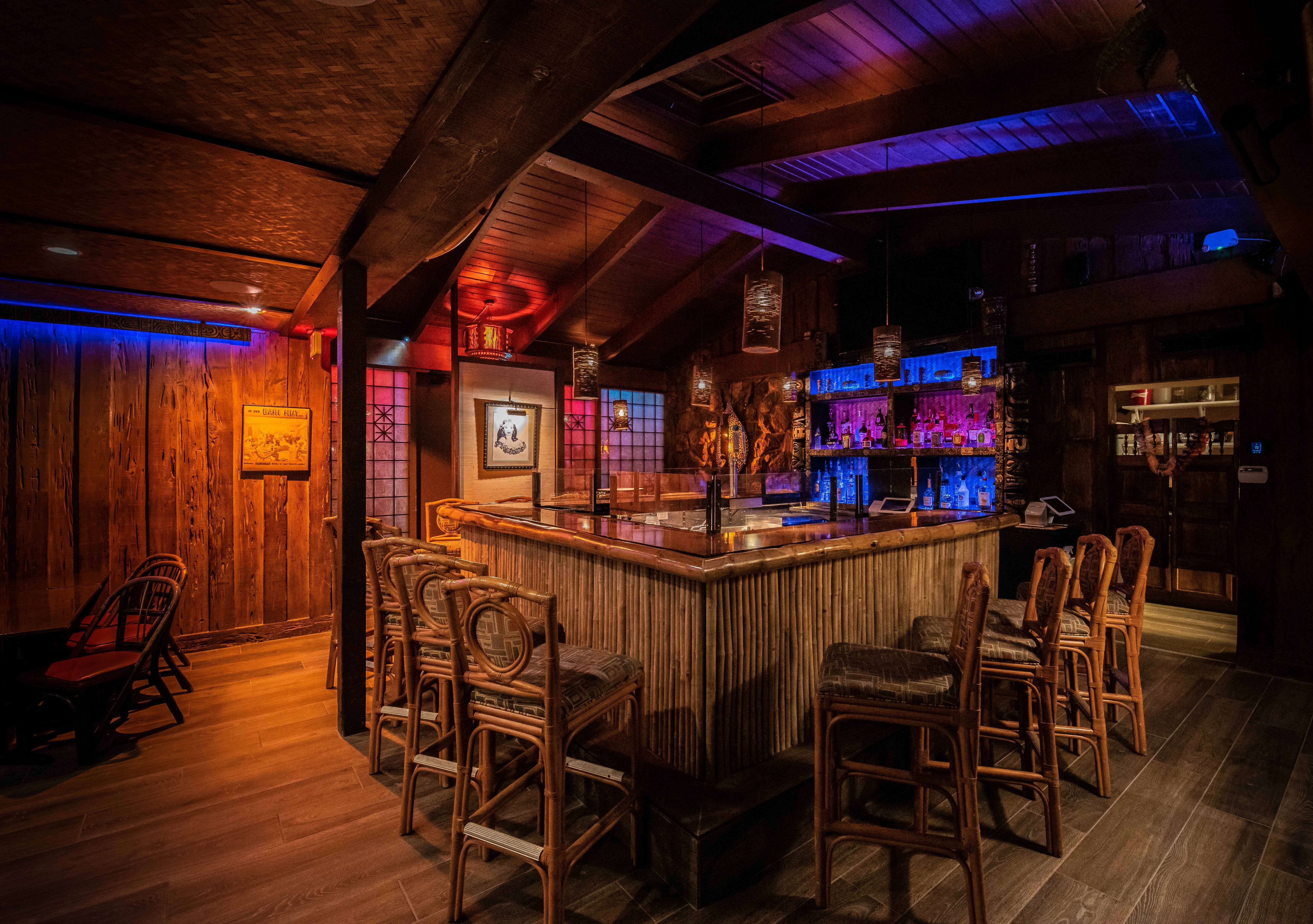 best tiki bar in sarasota