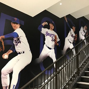 Arlington taco shop's mural of infamous Texas Rangers fight can stay, for  now