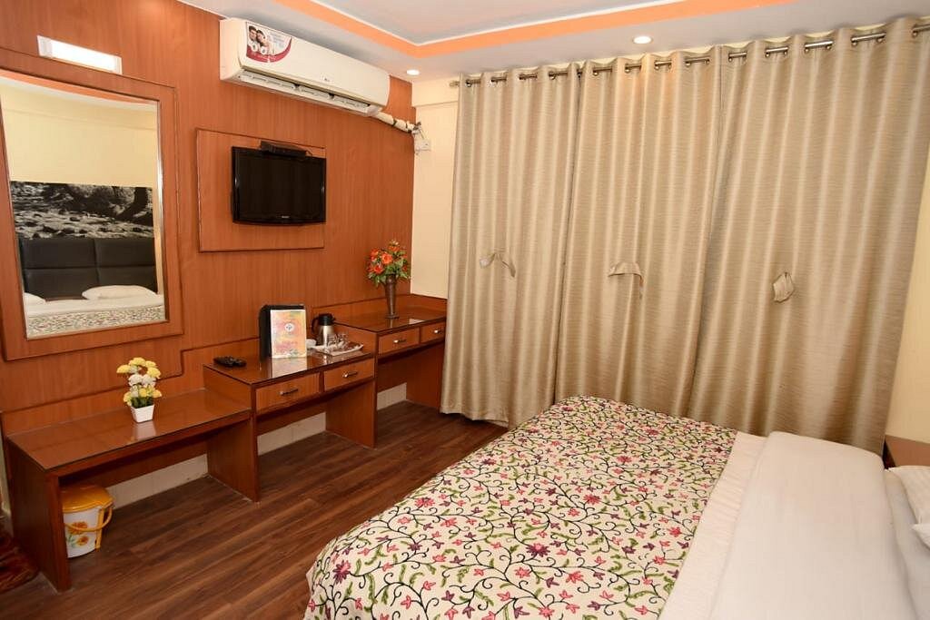 Hotel Centre Point Srinagar, hotel in Srinagar