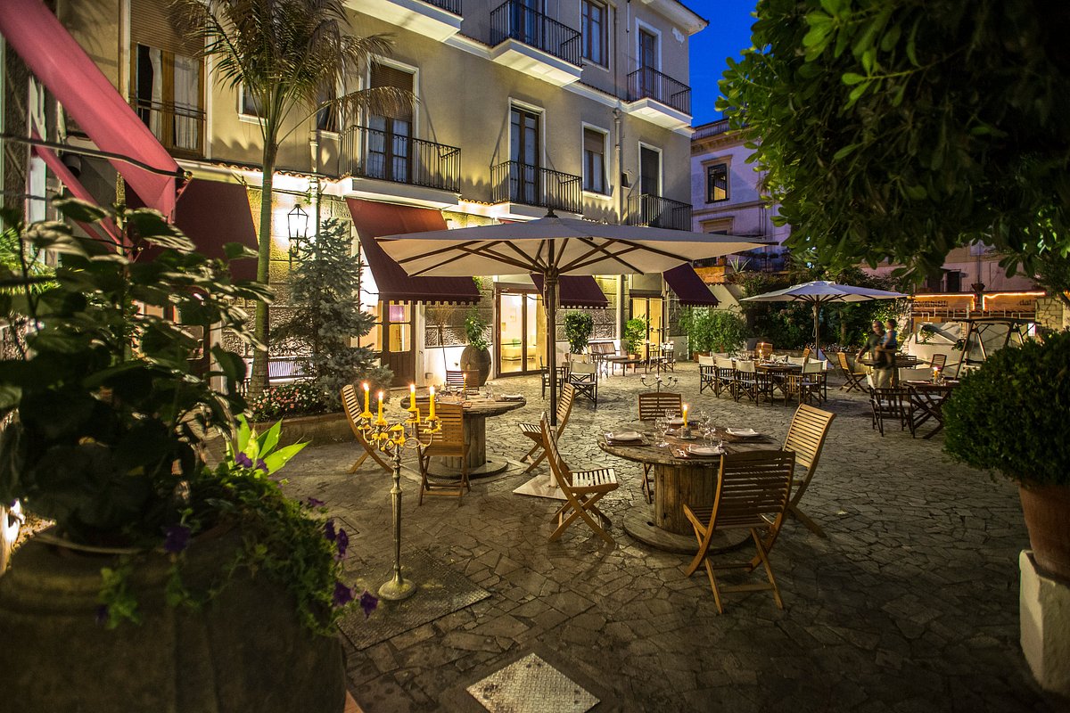Hotel Victoria Maiorino, hotel a Cava De&#39; Tirreni