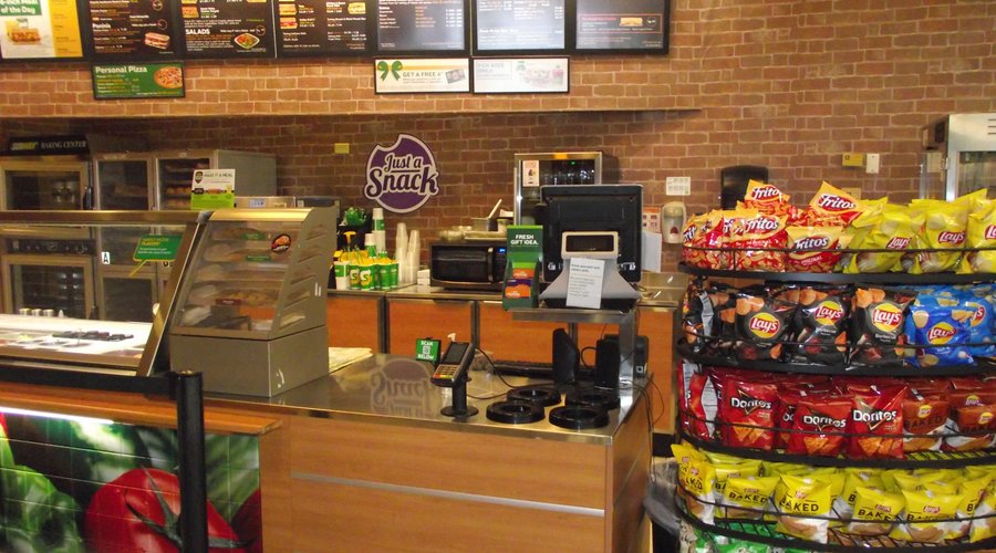 NH - NEWINGTON - SUBWAY –PICK-UP & PAY AREA